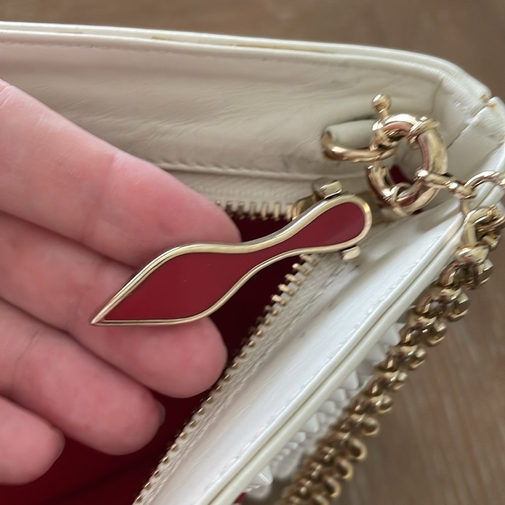 EUC Christian Louboutin LoubiPosh Valentines Spiked Clutch w/ chain,dust bag,box - Picture 14 of 17